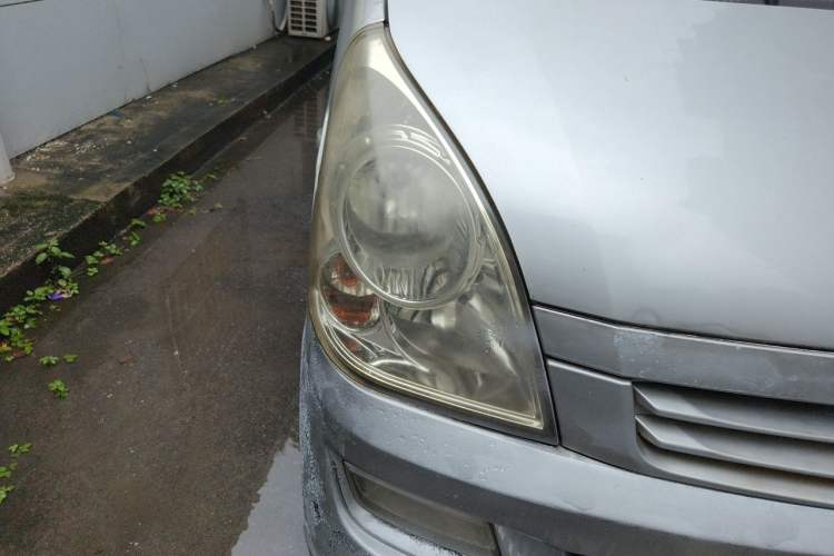 Used Wuling Rongguang 2014 1.2L S Base Model Right Front Headlight