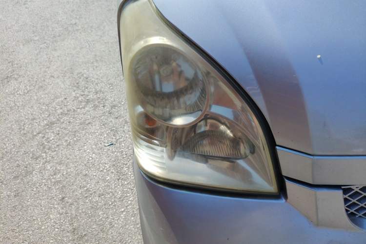 Used Wuling Rongguang 2014 1.2L S Base Model Right Front Headlight
