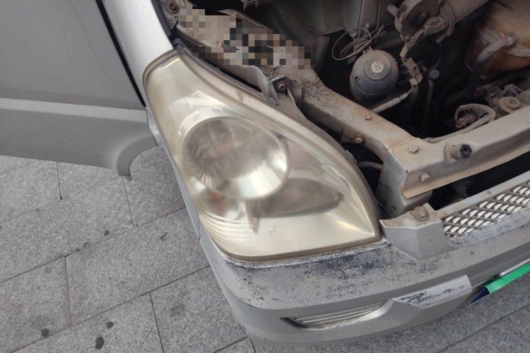 Used Wuling Rongguang 2014 1.2L S Base Model Right Front Headlight