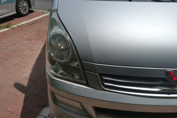 Used Wuling Rongguang 2014 1.2L S Base Model Right Front Headlight