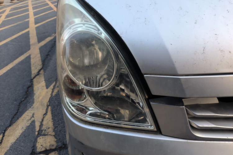Used Wuling Rongguang 2014 1.2L S Base Model Right Front Headlight