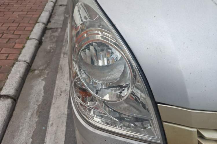Used Wuling Rongguang 2014 1.2L S Base Model Right Front Headlight