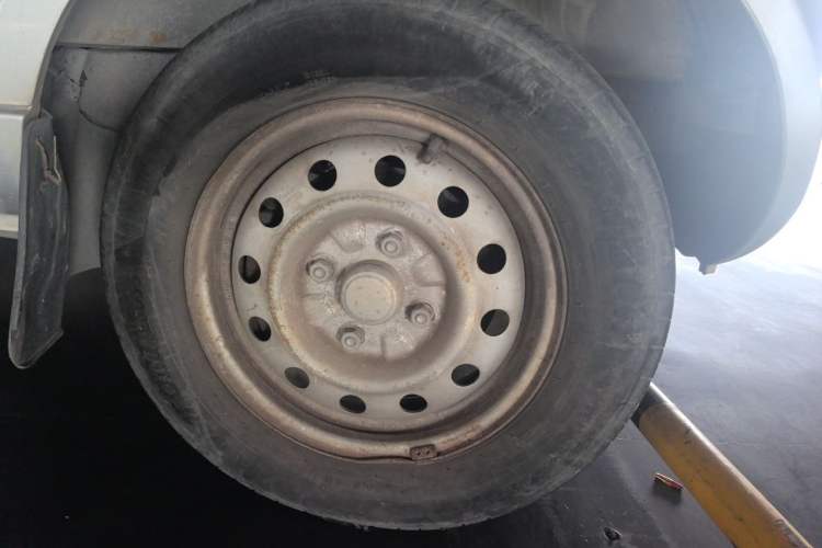 Used Wuling Rongguang  Right Front Wheel Hub