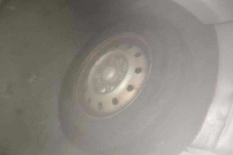 Used Wuling Rongguang 2014 1.2L S Base Model Right Front Wheel Hub