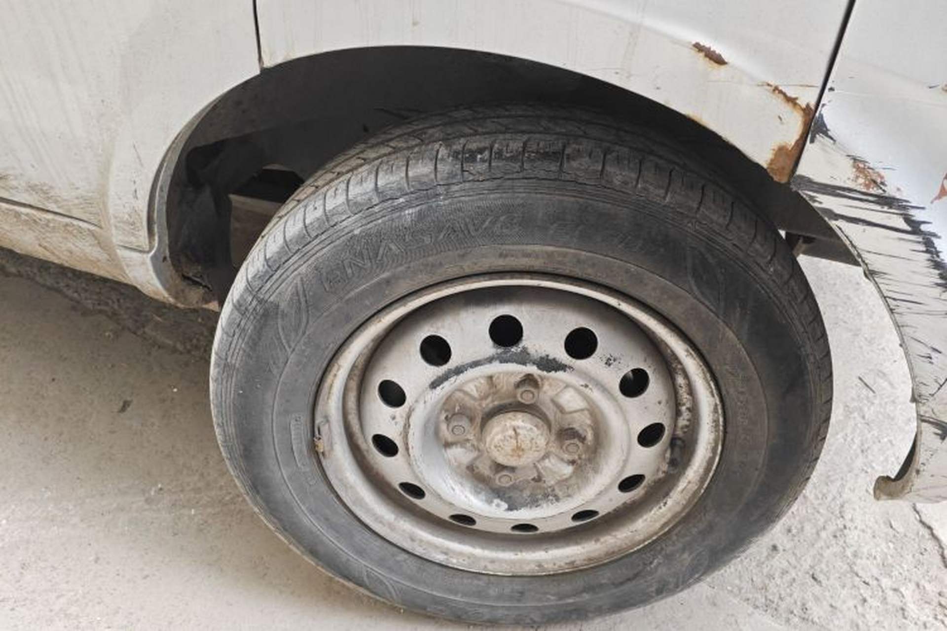 Used Wuling Rongguang 2014 1.2L S Base Model Right Front Wheel Hub