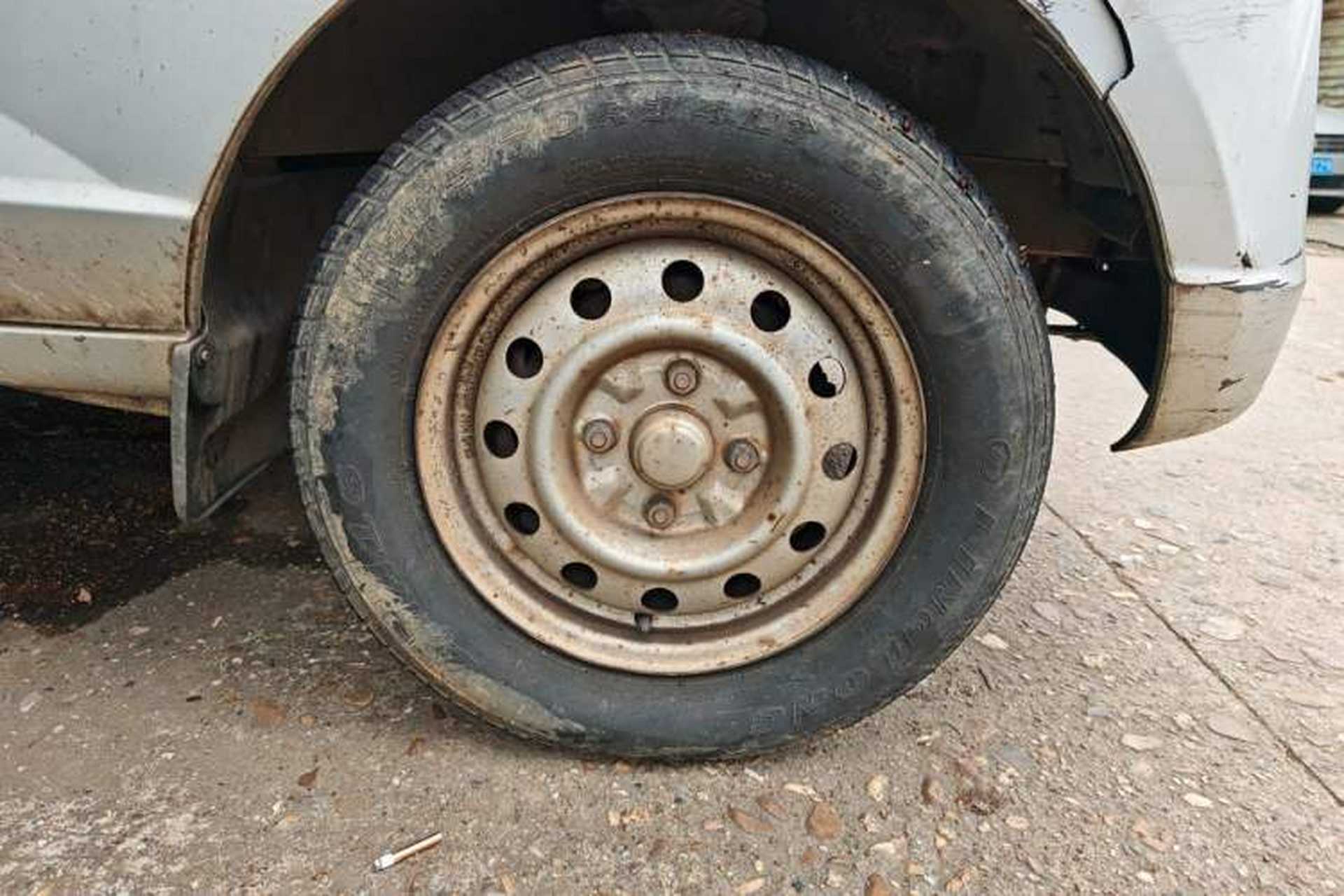Used Wuling Rongguang 2014 1.5L S Base Version Right Front Wheel Hub