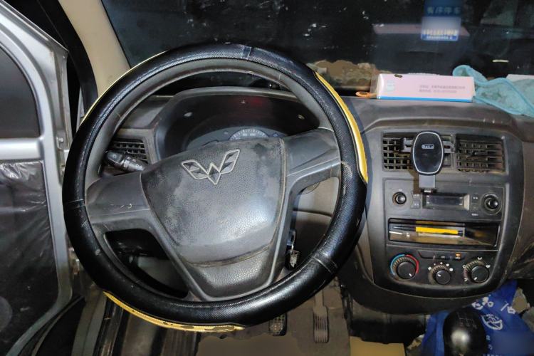 Used Wuling Rongguang 2014 1.2L S Base Model Steering Wheel