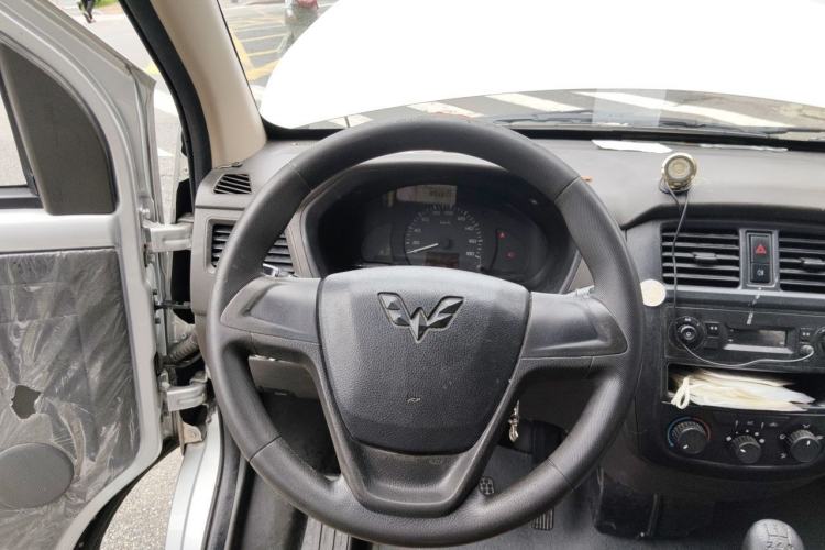 Used Wuling Rongguang 2014 1.2L S Standard Model Steering Wheel
