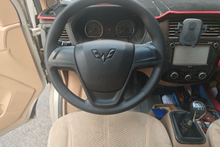 Used Wuling Rongguang 2014 1.2L S Standard Model Steering Wheel