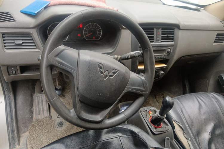 Used Wuling Rongguang 2014 1.2L S Base Model Steering Wheel