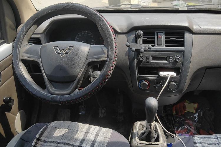 Used Wuling Rongguang 2014 1.2L S Base Model Steering Wheel