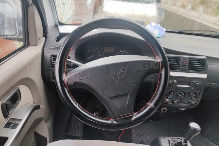Used Wuling Rongguang 2014 1.2L S Standard Model Steering Wheel