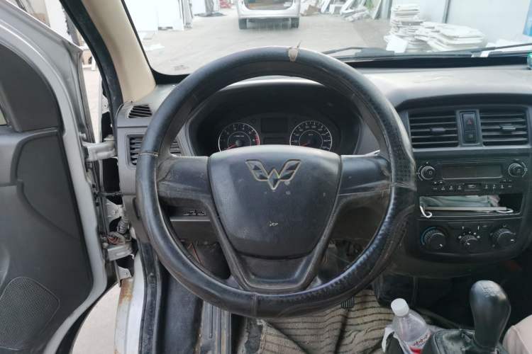 Used Wuling Rongguang 2014 1.2L S Base Model Steering Wheel