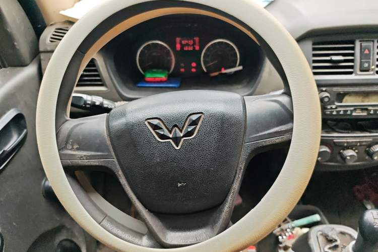 Used Wuling Rongguang 2014 1.5L S Base Version Steering Wheel