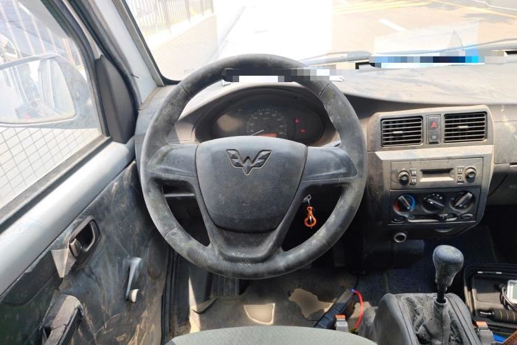 Used Wuling Rongguang 2014 1.2L S Base Model Steering Wheel