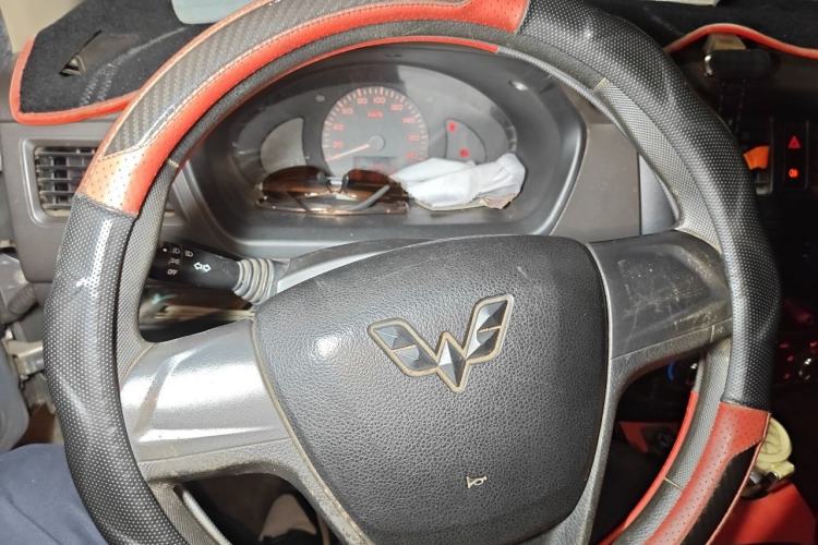Used Wuling Rongguang 2014 1.2L S Base Model Steering Wheel