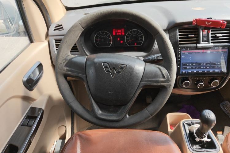 Used Wuling Rongguang 2014 1.5L S Standard Version Steering Wheel