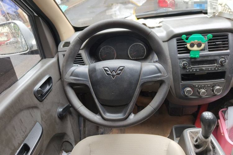 Used Wuling Rongguang 2014 1.2L S Base Model Steering Wheel