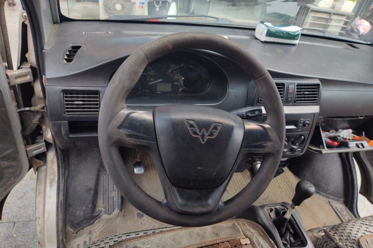 Used Wuling Rongguang 2014 1.2L S Base Model Steering Wheel