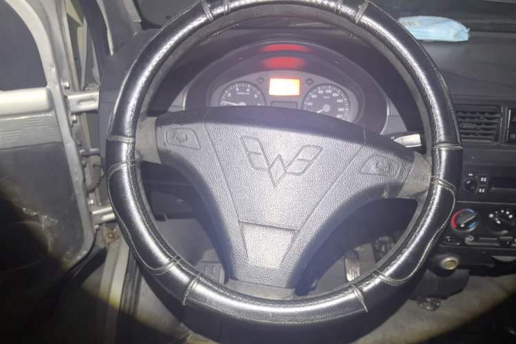 Used Wuling Rongguang 2014 1.5L S Base Version Steering Wheel