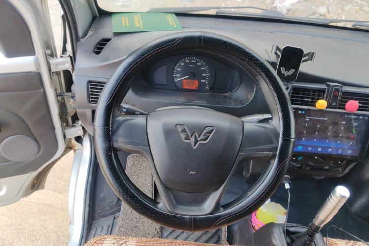 Used Wuling Rongguang 2014 1.2L S Base Model Steering Wheel