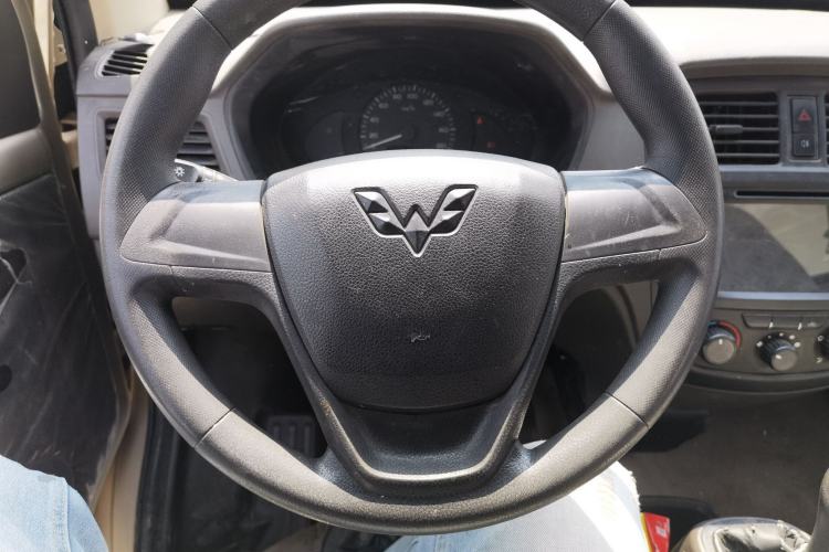 Used Wuling Rongguang 2014 1.5L S Base Version Steering Wheel