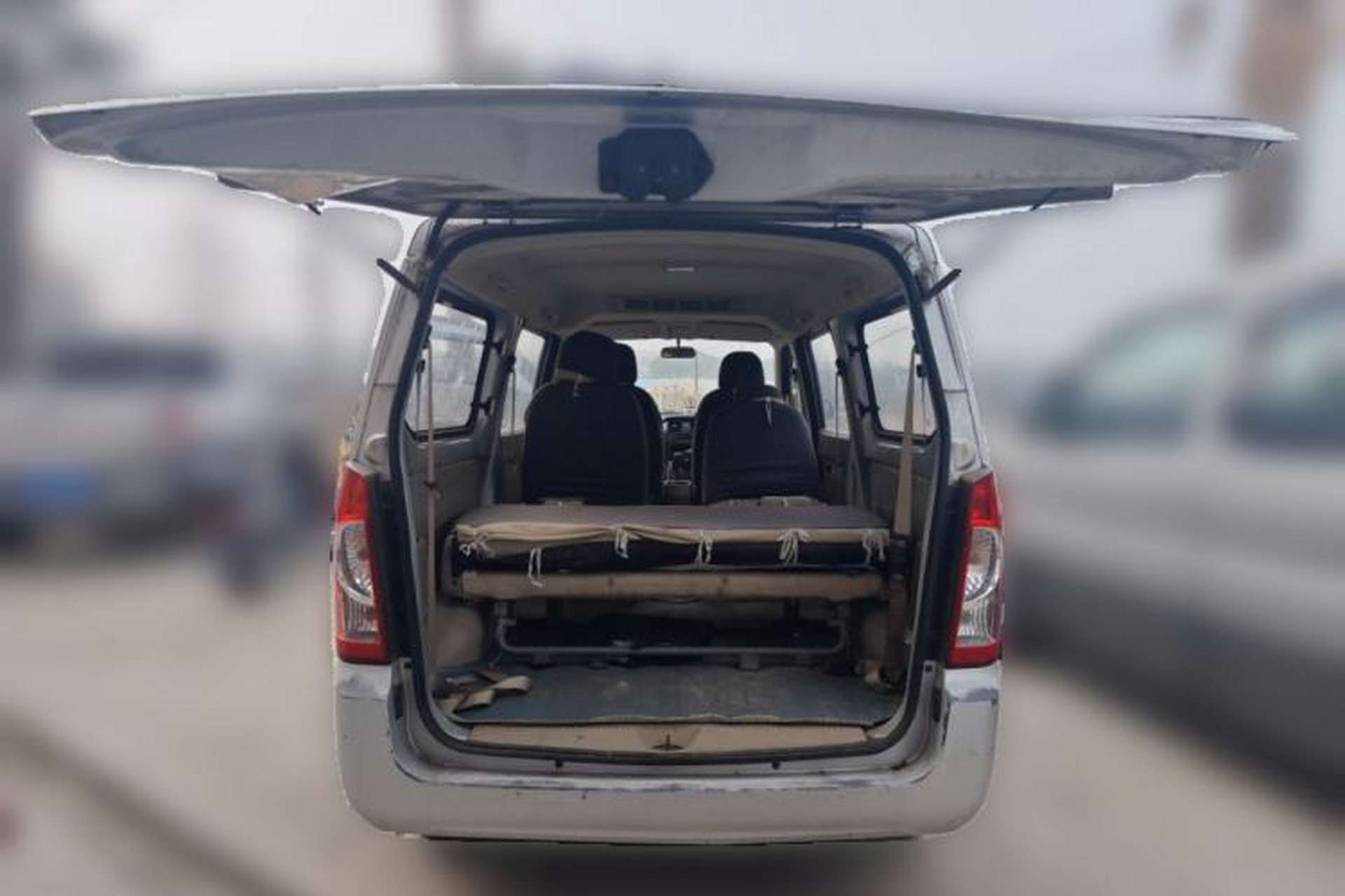 Used Wuling Rongguang 2014 1.2L S Standard Model Trunk