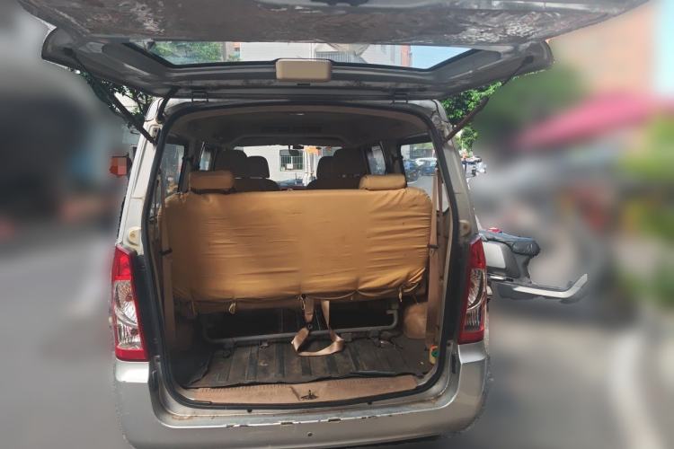 Used Wuling Rongguang 2014 1.2L S Standard Model Trunk