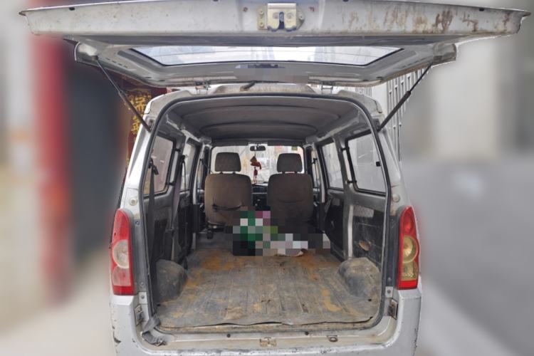 Used Wuling Rongguang 2014 1.2L S Base Model Trunk