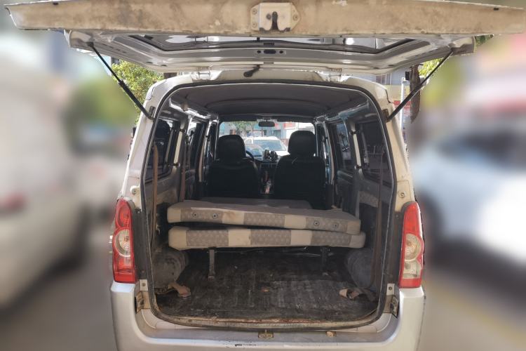 Used Wuling Rongguang 2014 1.2L S Base Model Trunk