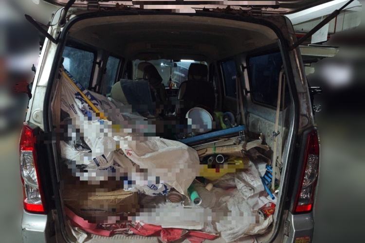 Used Wuling Rongguang 2014 1.2L S Standard Model Trunk