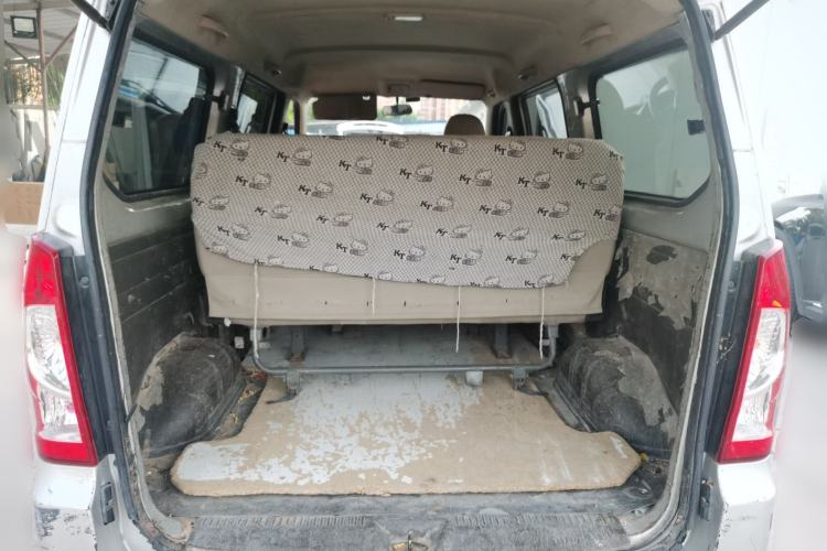 Used Wuling Rongguang 2014 1.2L S Base Model Trunk