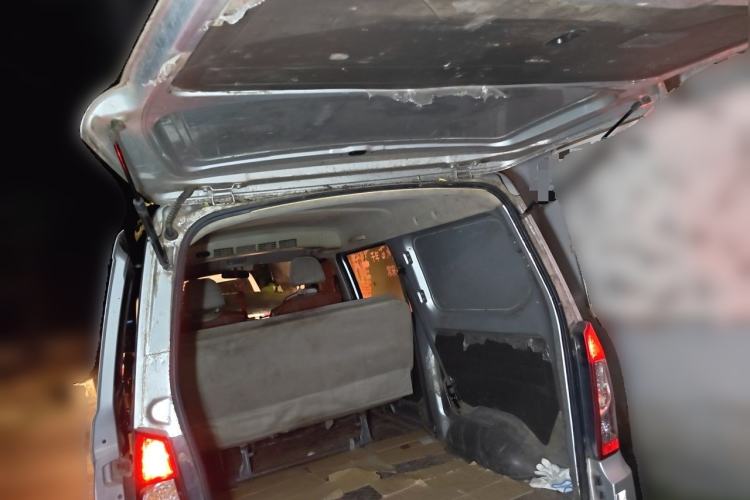 Used Wuling Rongguang 2014 1.2L S Base Model Trunk