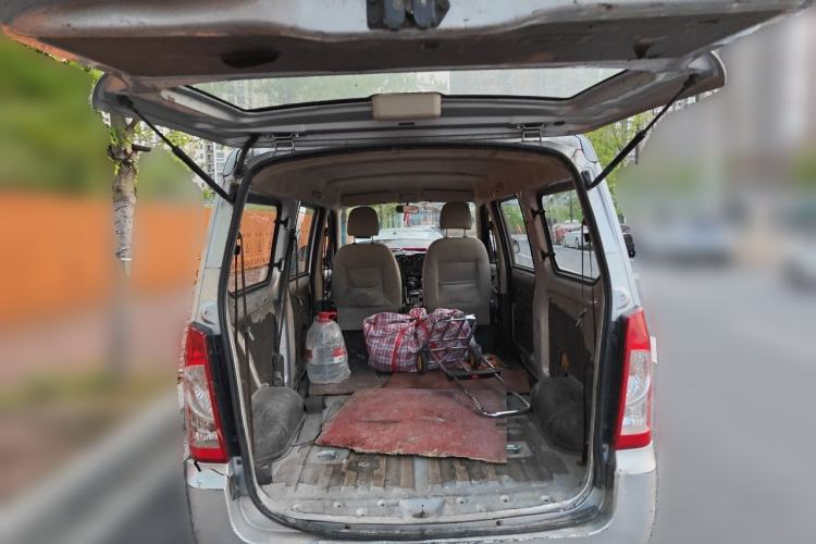 Used Wuling Rongguang 2014 1.2L S Base Model Trunk