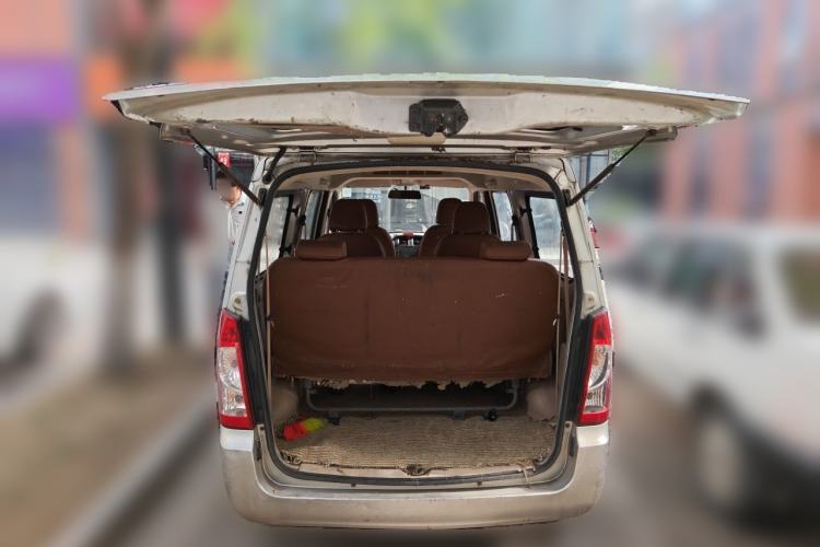 Used Wuling Rongguang 2014 1.5L S Standard Version Trunk