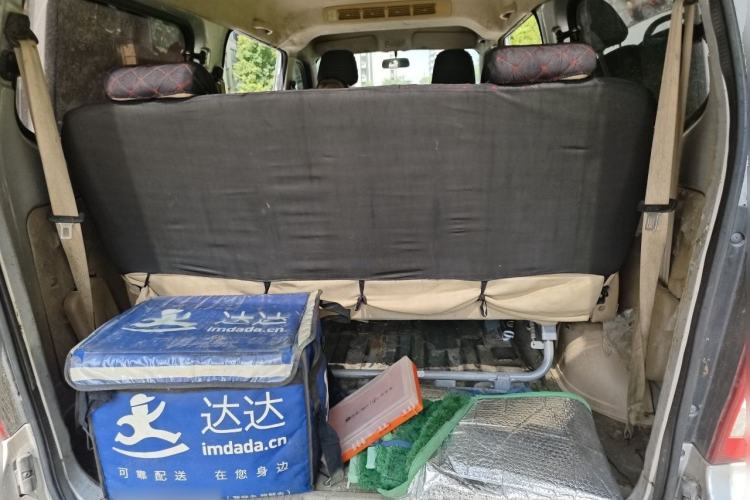 Used Wuling Rongguang 2014 1.2L S Standard Model Trunk