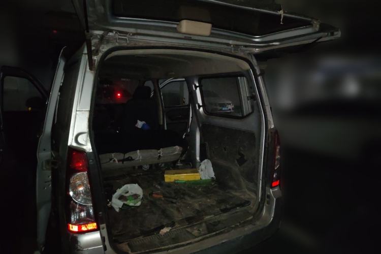 Used Wuling Rongguang 2014 1.2L S Base Model Trunk