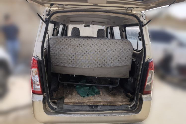 Used Wuling Rongguang 2014 1.5L S Base Version Trunk