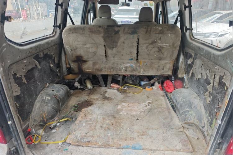 Used Wuling Rongguang 2014 1.2L S Base Model Trunk