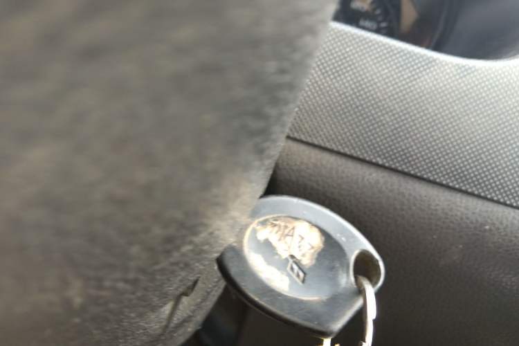 Used Wuling Rongguang 2014 1.2L S Base Model Vehicle Key