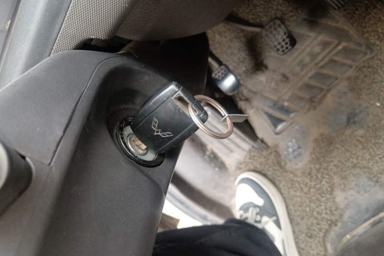 Used Wuling Rongguang 2014 1.2L S Base Model Vehicle Key