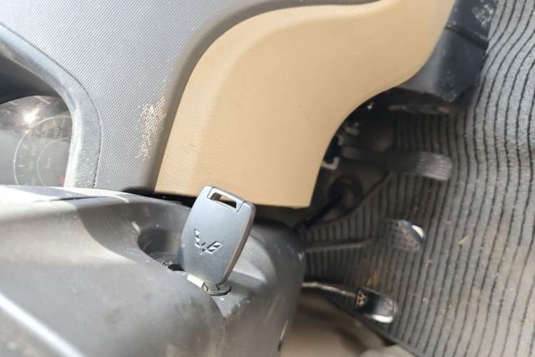 Used Wuling Rongguang 2014 1.5L S Standard Version Vehicle Key
