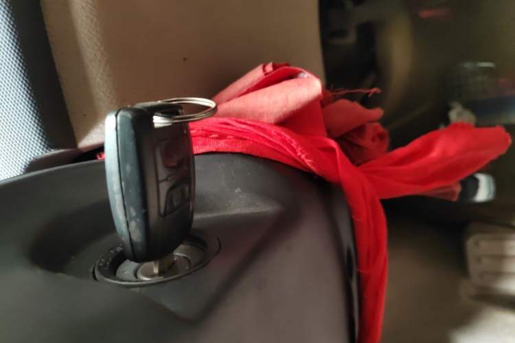 Used Wuling Rongguang 2014 1.2L S Standard Model Vehicle Key