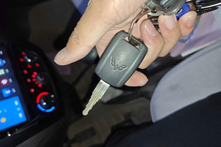 Used Wuling Rongguang 2014 1.2L S Base Model Vehicle Key