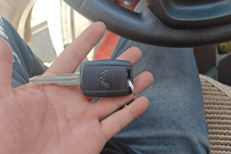Used Wuling Rongguang 2014 1.2L S Base Model Vehicle Key