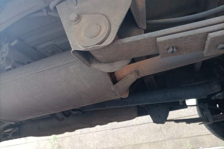 Used Wuling Rongguang 2014 1.5L S Base Version Chassis Rear Left