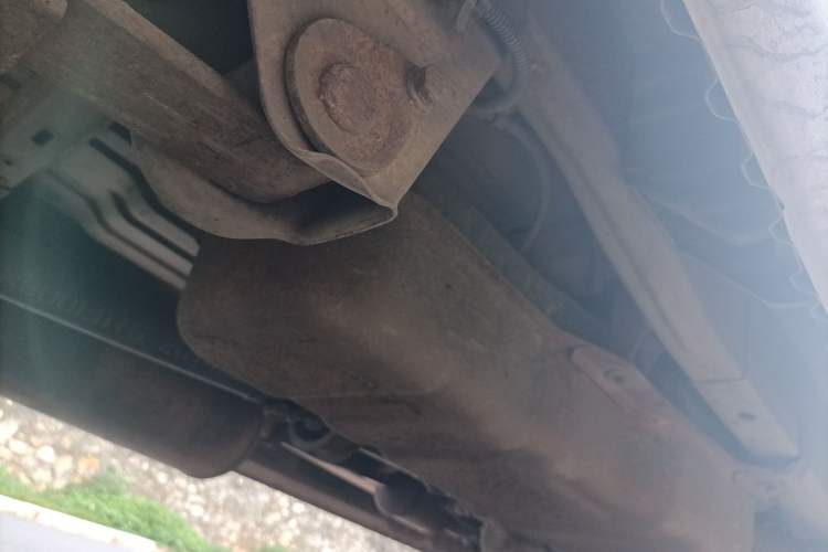 Used Wuling Rongguang 2014 1.5L S Base Version Chassis Rear Right
