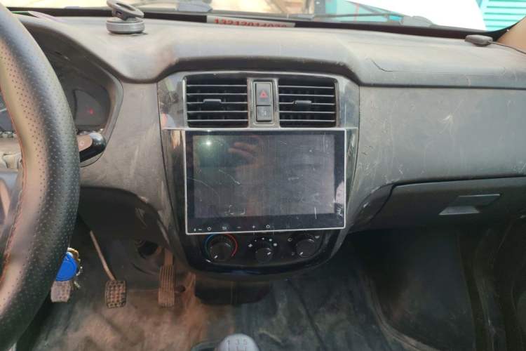 Used Wuling Rongguang 2014 1.2L S Standard Model Audio And AC Panel