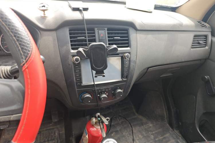 Used Wuling Rongguang 2014 1.5L S Base Version Audio And AC Panel