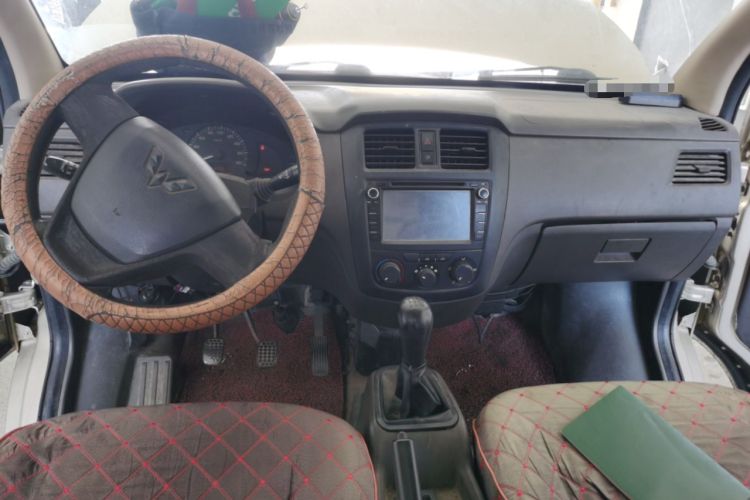 Used Wuling Rongguang 2014 1.2L S Base Model Center Console